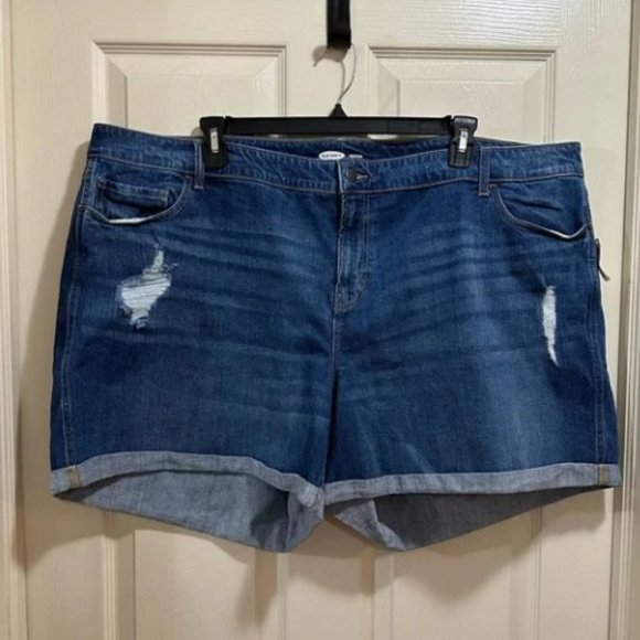 Cuffed distressed denim shorts boyfriend size 26